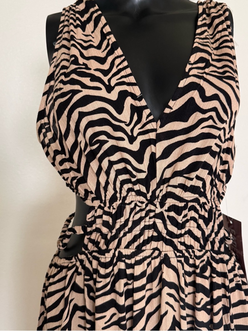 Sleeveless Zebra-Print Maxi Dress in Beige and Black - Picture 9 of 16